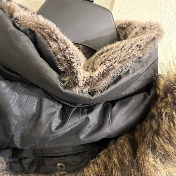 Eddie Bauer Yukon Down Jacket - Picture 15 of 16